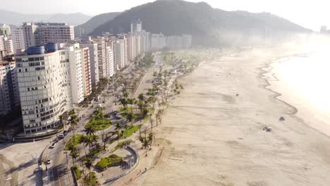 Der-Millionärsstrand-In-Sao-Vincente-Brasilien