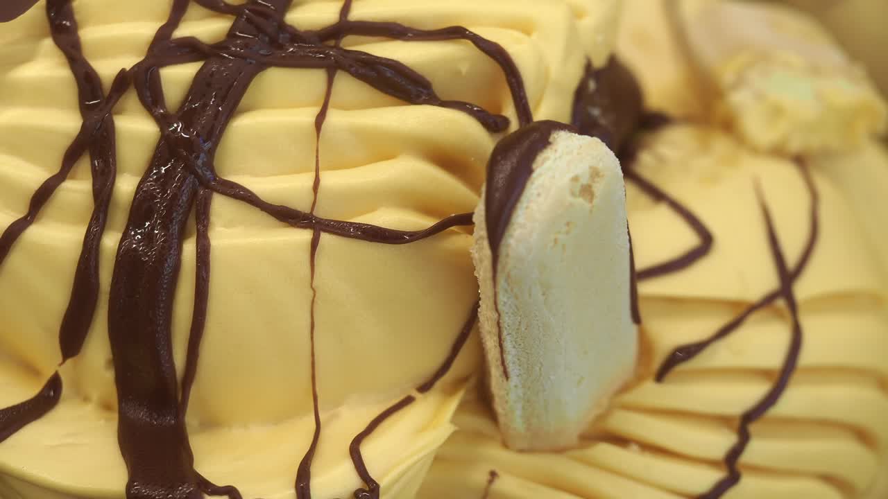 Ice cream with chocolate drizzle