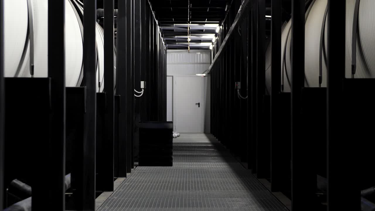 저장 크가 있는 산업 통로