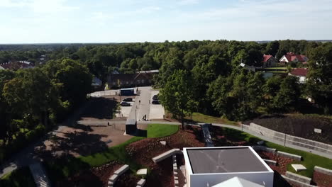 Drone-video-of-singing-stage-Rakvere-New-Amusement-center,-Rakvere-Vallimägi,-Estonia