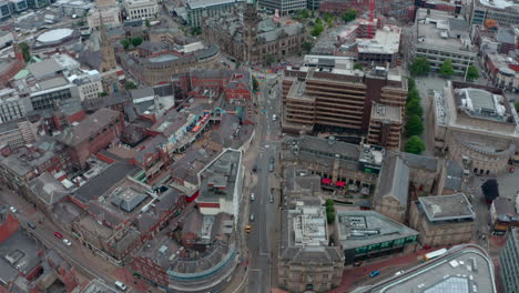 panorámica de la toma de drones del centro de la ciudad de sheffield, reino unido