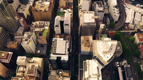 vista aérea de un drone de un distrito urbano del centro de la ciudad