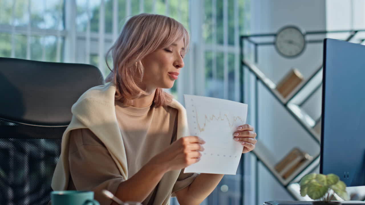 Freelancer talking online interview at panoramic office closeup. Woman calling