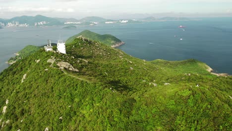 ruta de senderismo en el campo de la isla de lamma, hong kong, asia