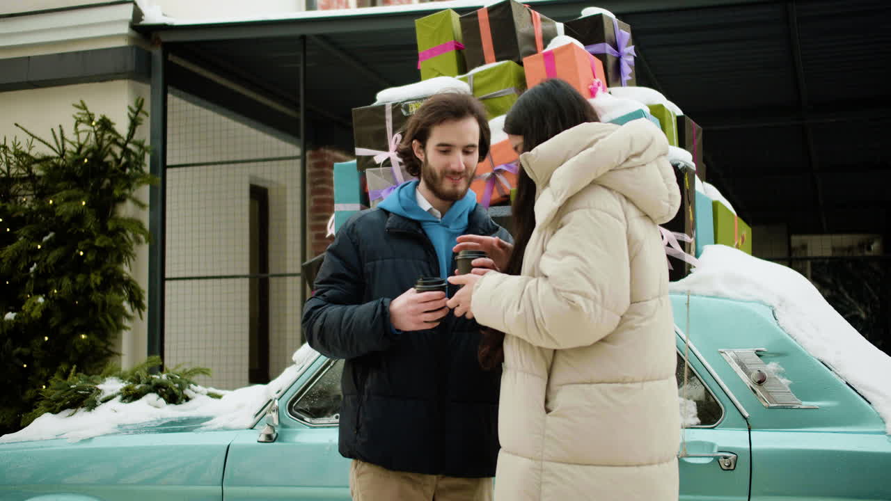 커플 포옹과 키스