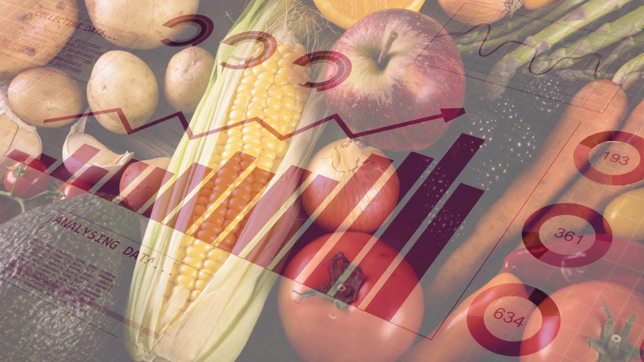 Animación de vista cenital de productos con gráficos, barras, marcadores y texto binario que muestran tendencias alimentarias.