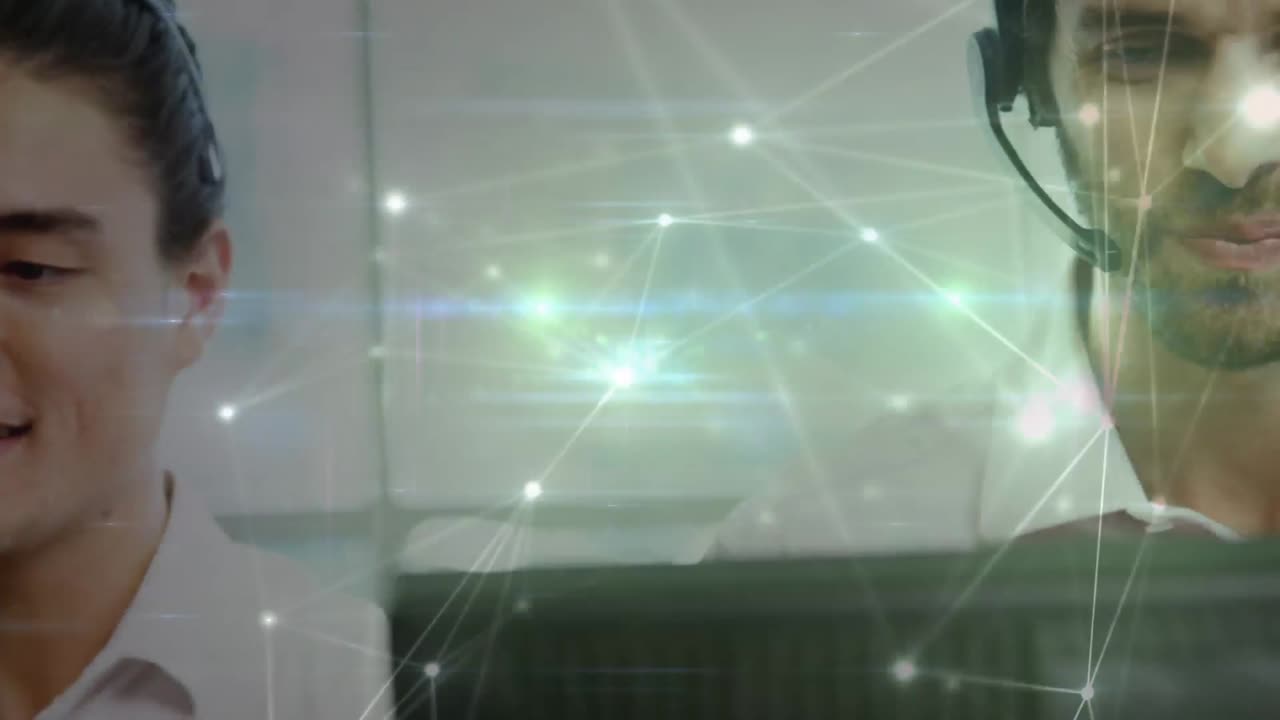 전화 헤드 ⁇ 을 착용 한 사업가에 대한 연결 네트워크의 애니메이션