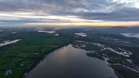 lough bunny, condado de clare, irlanda, noviembre de 2023