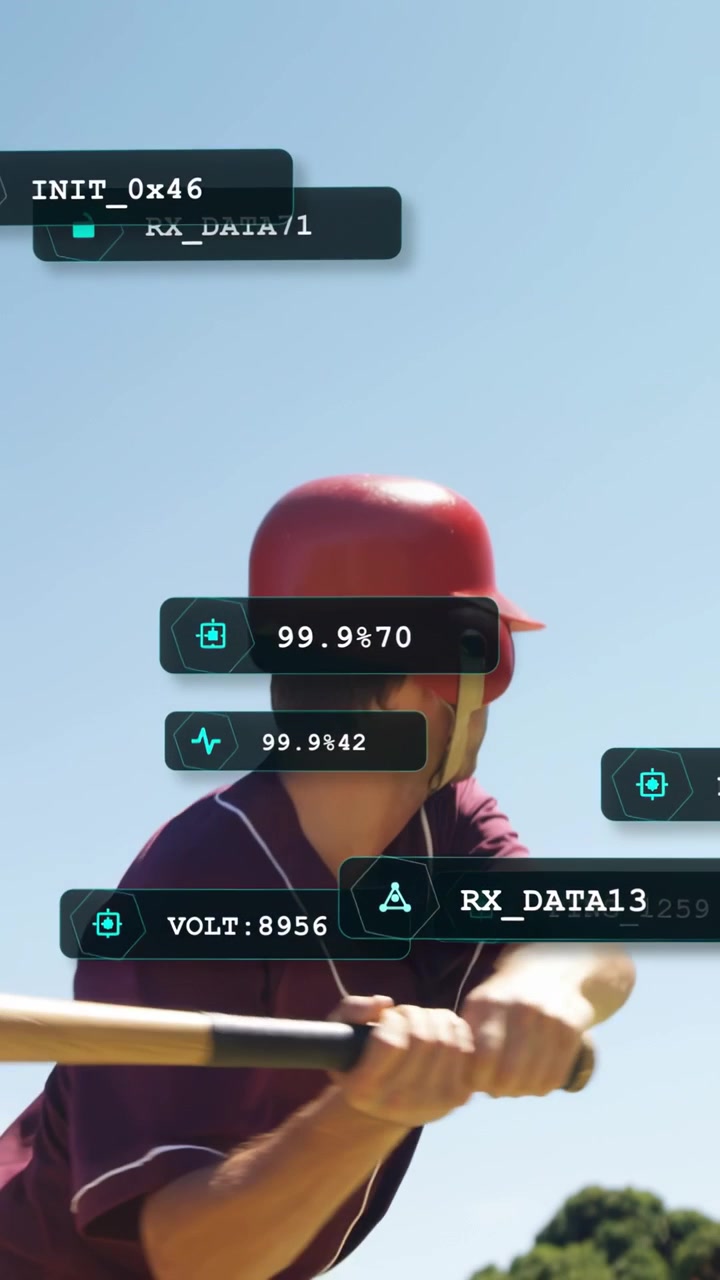 Video verticale: Battitore di baseball che cambia la presa sul lancio e oscilla la mazza per colpire, con sovrapposizione di dati HUD