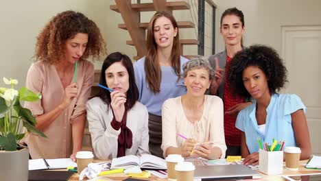 Smiling-women-working-together