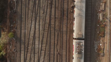 toma cenital del tren local de mumbai