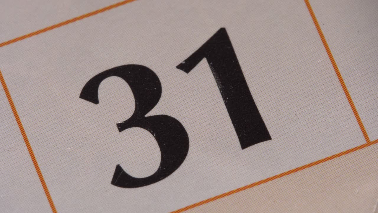 marcar la fecha en el calendario con un marcador rojo