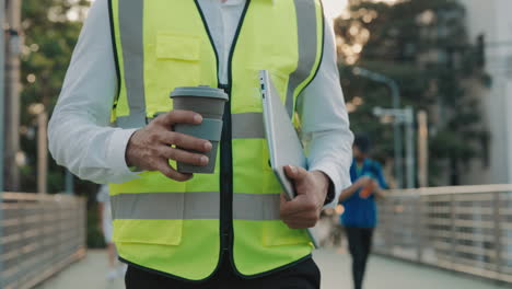 worker with laptop and coffee cup