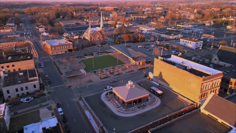 imágenes del centro de clarksville, tennessee, filmadas por un dron