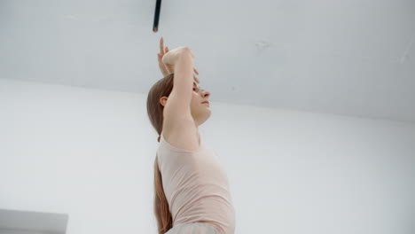 bailarín de ballet en la práctica
