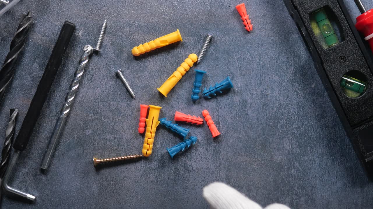 건설 도구 및 용품