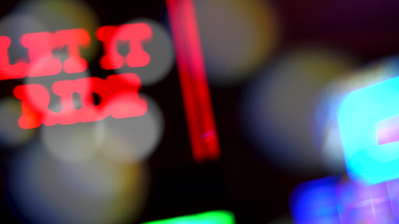 "déjenlo cabalgar" señal de neón rack enfoque