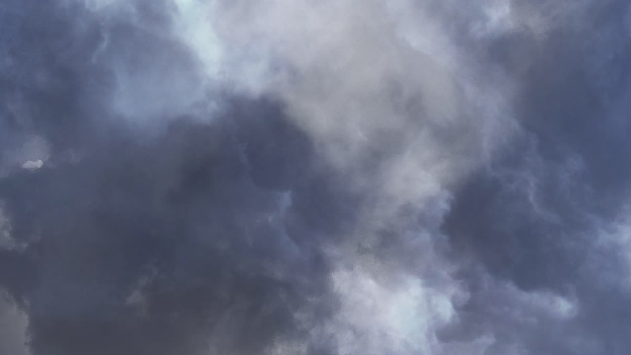 Thunderstorm at night real time in sky , thunderstorm 4k