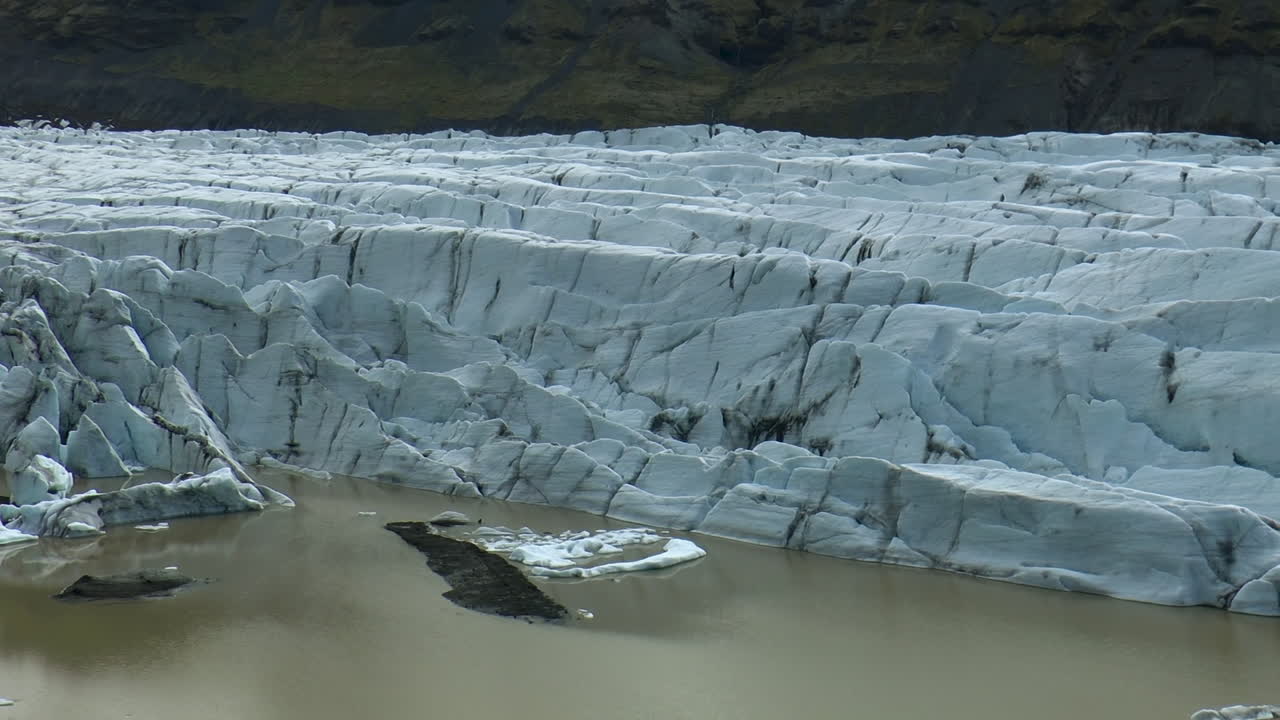del panorama del glaciar vatnajokull y la laguna glaciar en islandia