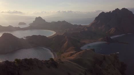 Antena:-Isla-De-Komodo-En-Indonesia