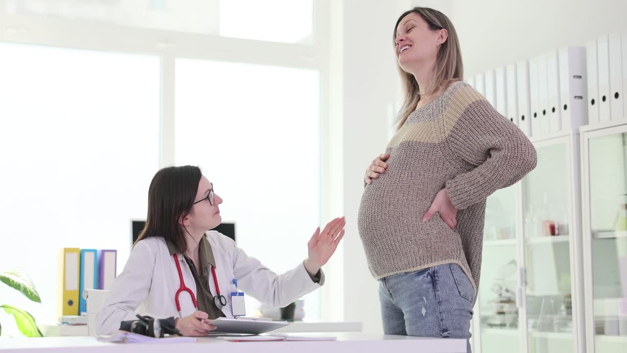 Pregnant Woman's Medical Consultation