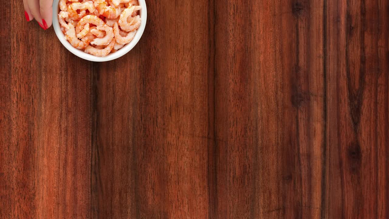 새우를 제공하는 것