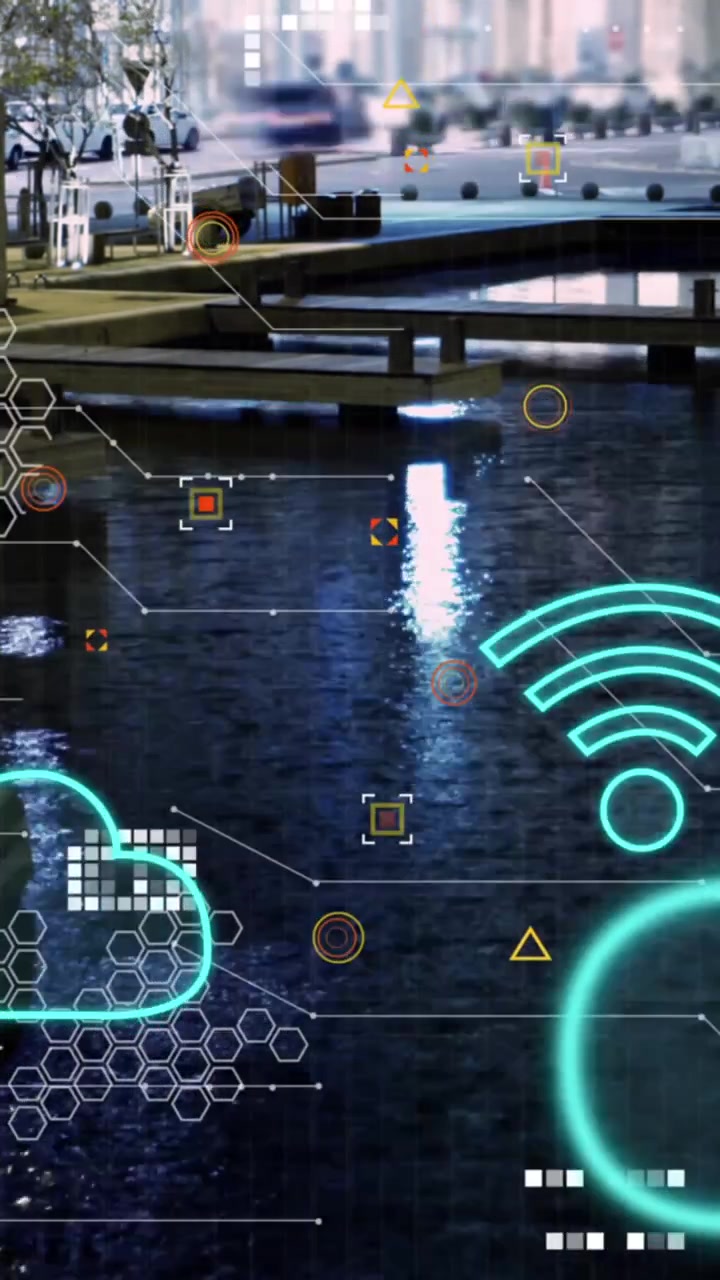 Animazione di nuvole e icone digitali che volano su un paesaggio urbano.