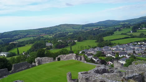 denbigh castle and town walls were a set of fortifications built to control the lordship of denbigh after the conquest of wales by king