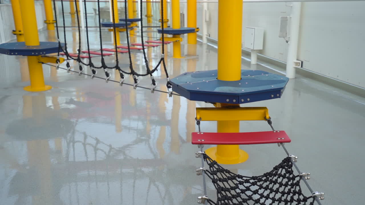 크루즈의 등반 및 게임 공간