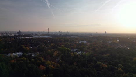 Silhouette-Berliner-Funkturm-Weit-Weg