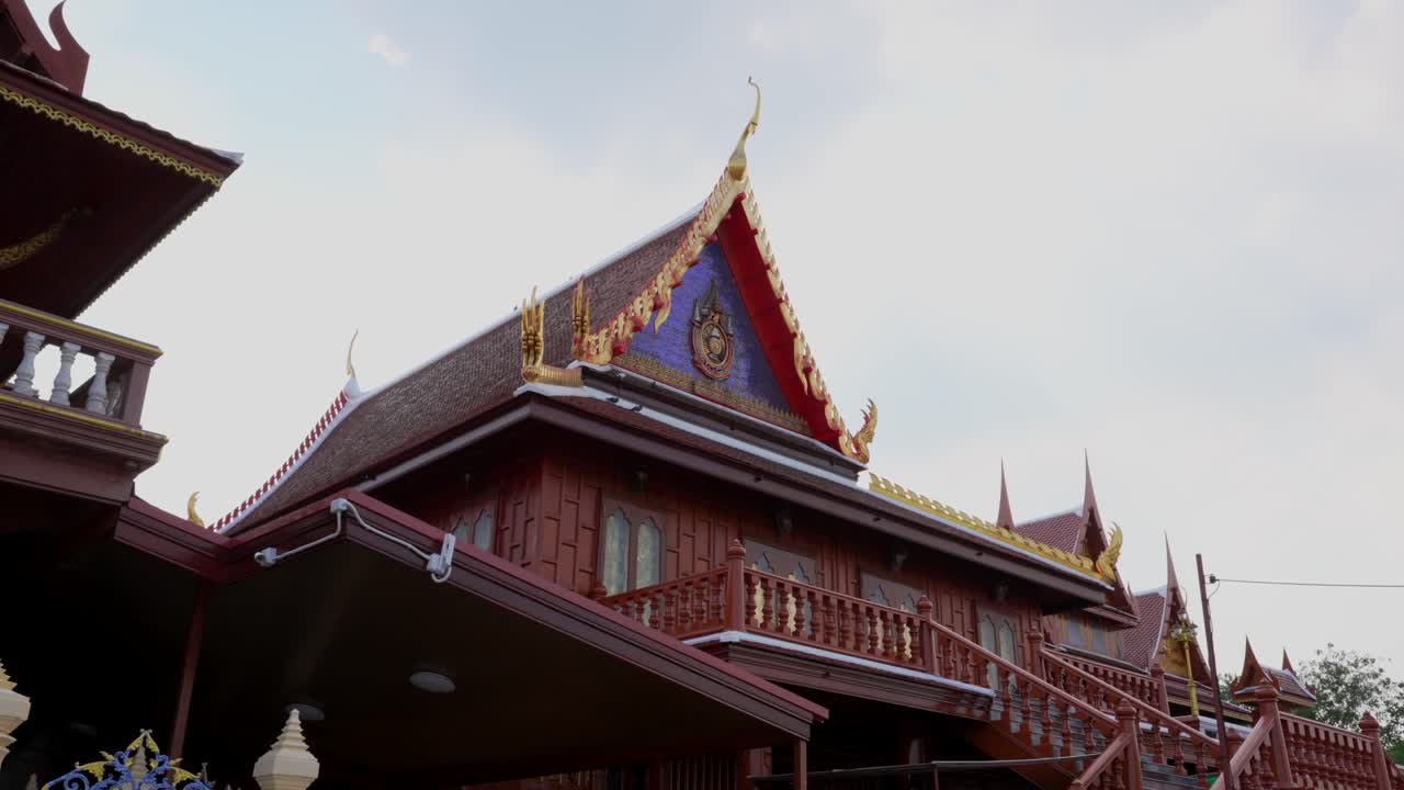 Wood Thailand Temple Phanan Choeng tilt shot