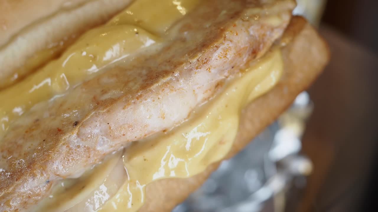 Chicken sandwich with cheese