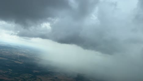 fuertes lluvias desde arriba