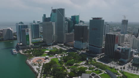 buildings in miami downtown