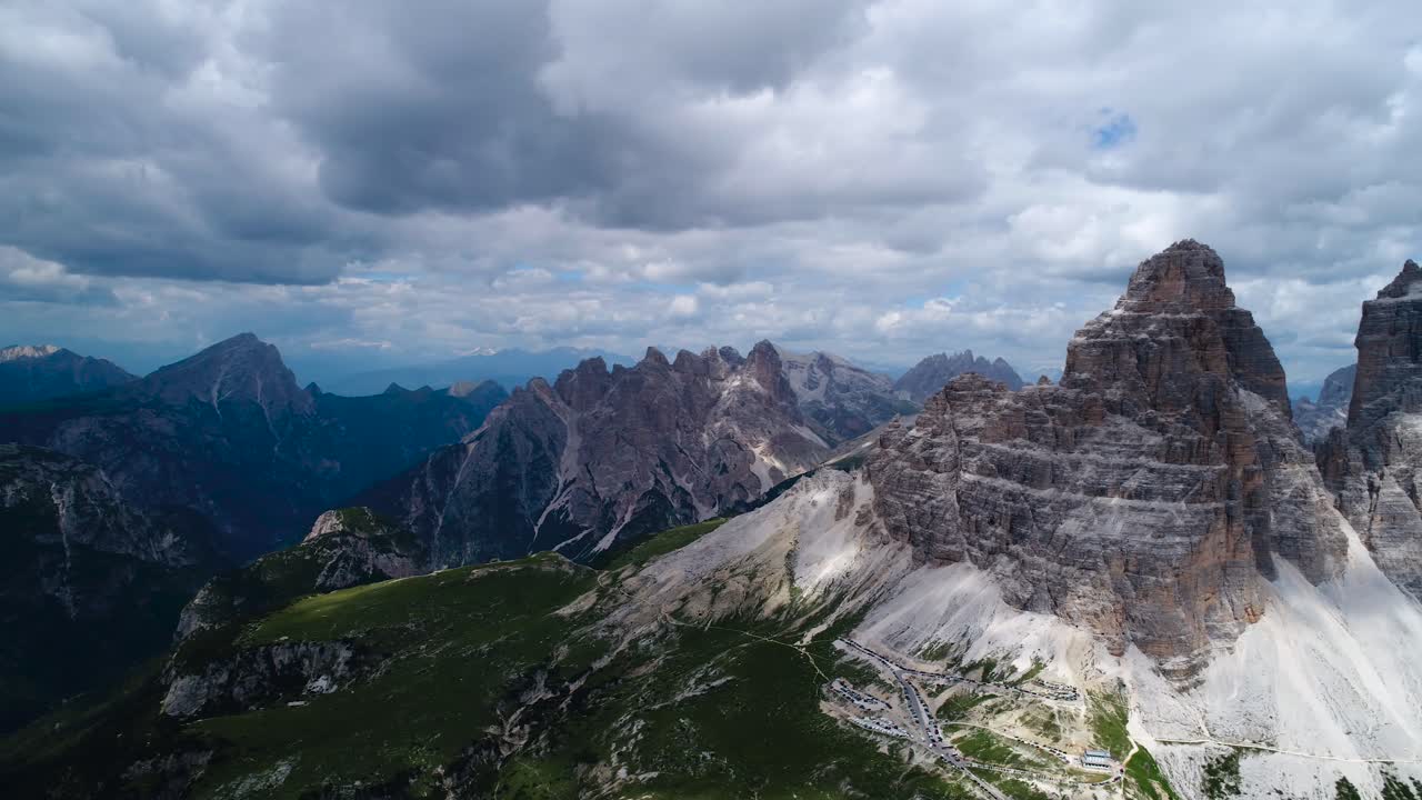 parque natural nacional de tre cime en los alpes dolomitas. la hermosa naturaleza de italia.