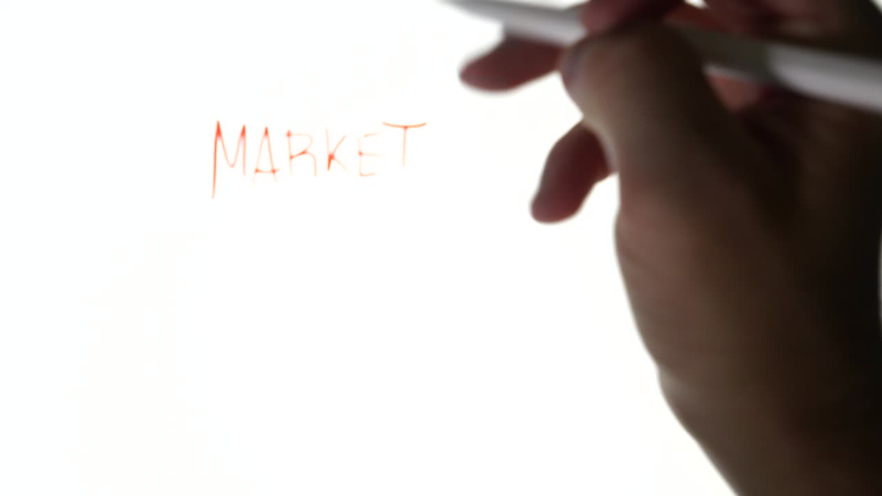 태블릿 시장 추락으로 글을 쓰는 사람