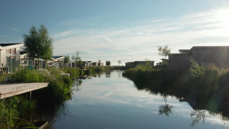 Accommodation-Structures-At-The-Waterfront-Of-The-Lake-In-Water-Village,-Kamperland,-The-Netherlands