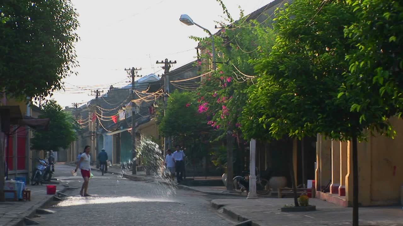 베트남 시골 마을의 작은 거리