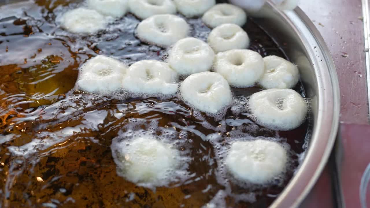 postres turcos lokma y baklava video, calle istiklal taksim, beyoglu istanbul pavo