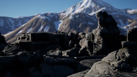 rocas y piedras en las montañas de los alpes