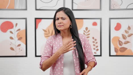 Modern-Indian-woman-getting-ready