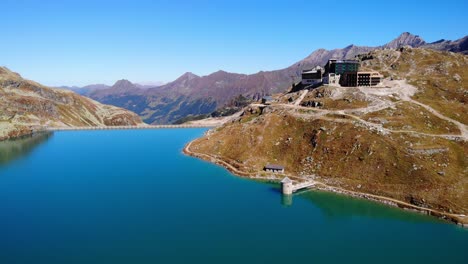 berghotel rudolfshutte, hotel de 3 estrellas con vistas al lago natural de weisssee en austria