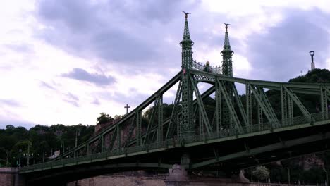 Szabadság-híd,-Freedin-Bridge,-Liberty-Statue,-Gellért-Hill-Cave,-and-Rock-Chapel-in-Budapest,-Hungary