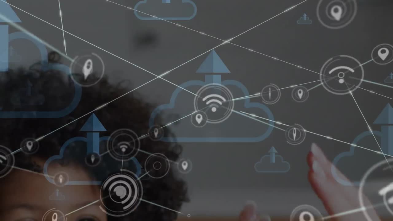 animación de la red de conexiones e iconos de nube sobre diversos escolares y maestros