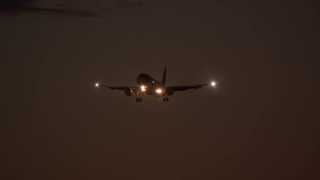 Atterraggio aereo di notte