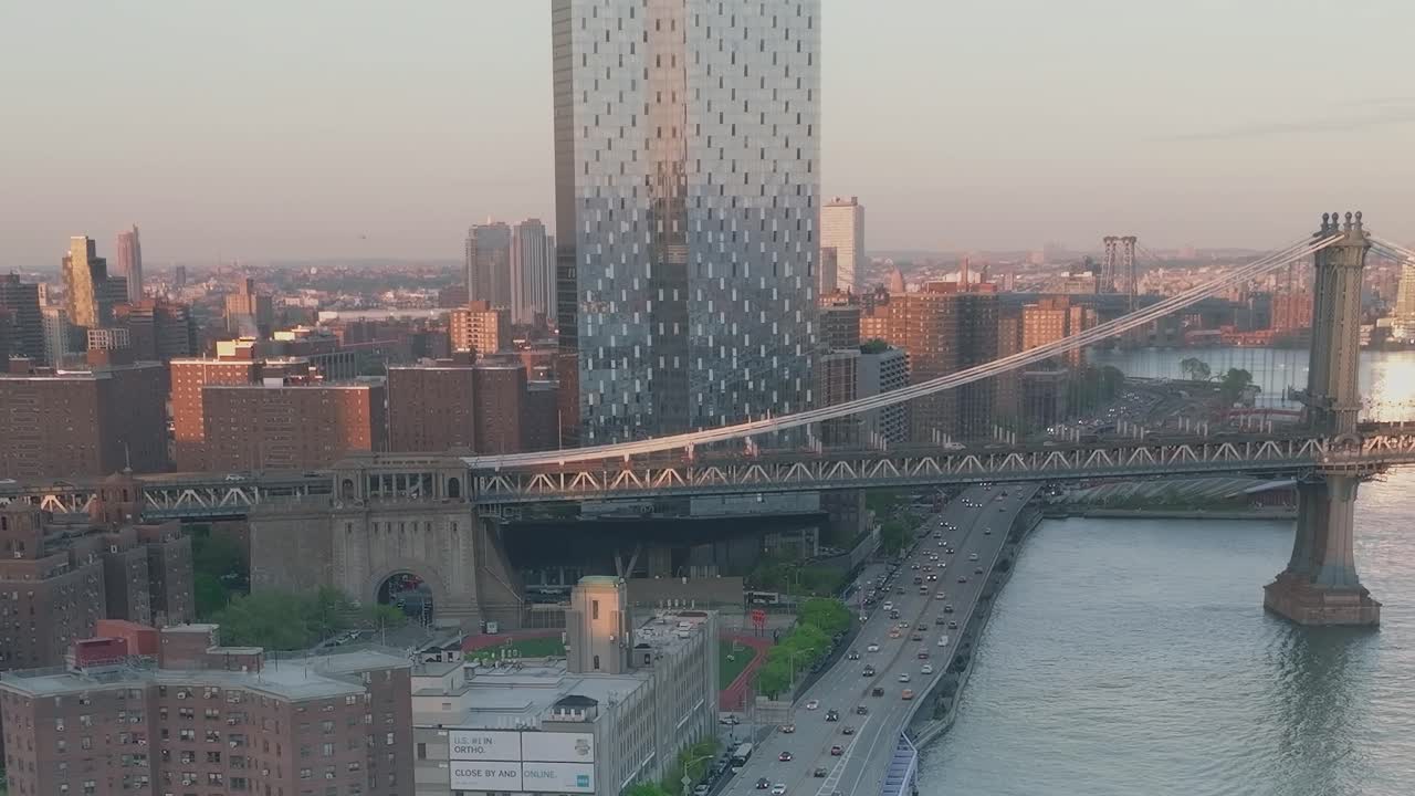 Aerial view of Manhattan Bridge and New York City skyline