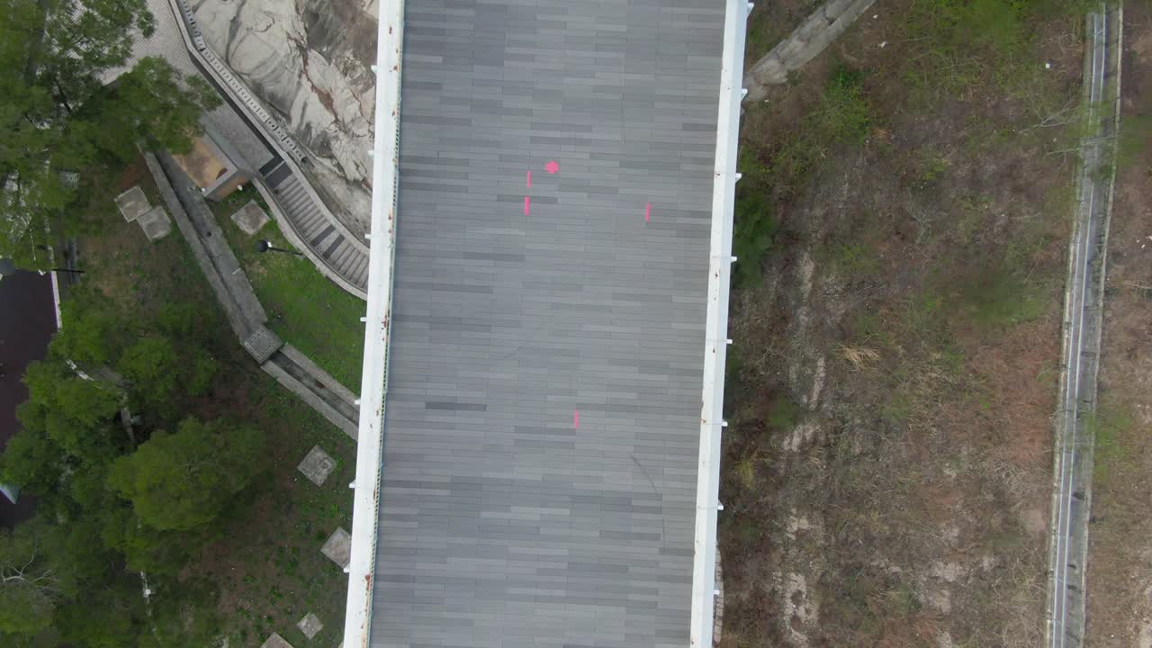 홍콩 포콩 고가 자전거 트랙 공원의 자전거 타는 사람, 조감도