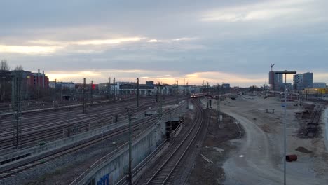 Múnich-Puente-Donnersbergerbrucke-Vista-De-Trenes