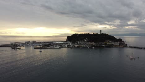 Vista-Aérea-Del-Horizonte-En-Kamakura