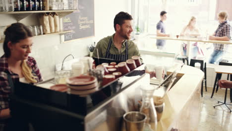 disfrutar de su café tanto como disfrutamos de hacerlo.
